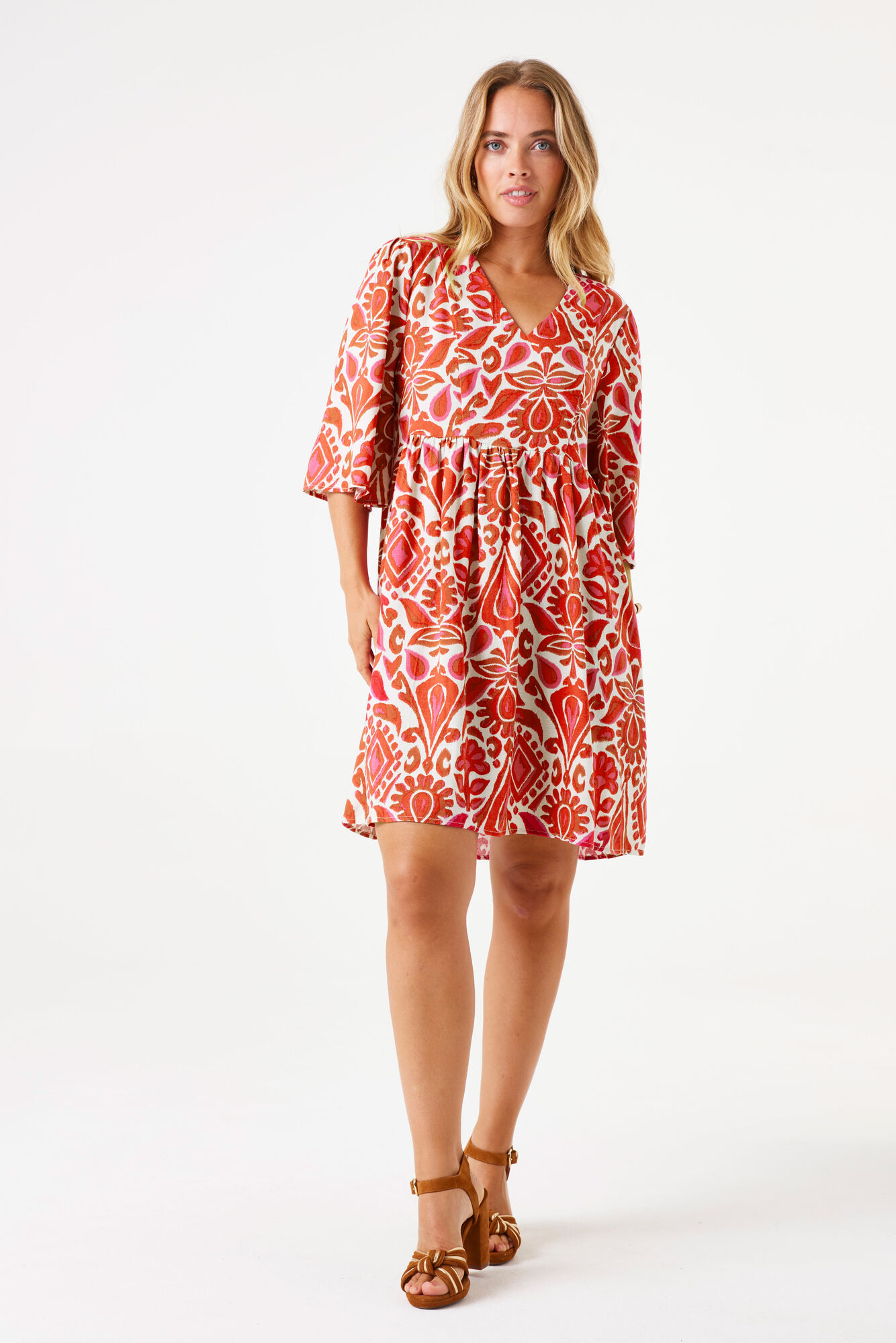 e50286-3979-onmodel-total-2000-3b56bb00